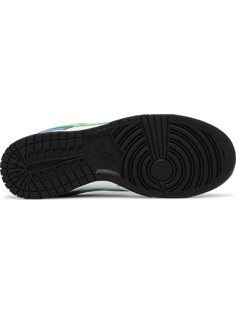 Кроссовки Nike Wmns Dunk Low 'Green Strike' — изображение 4 из 10, мульти