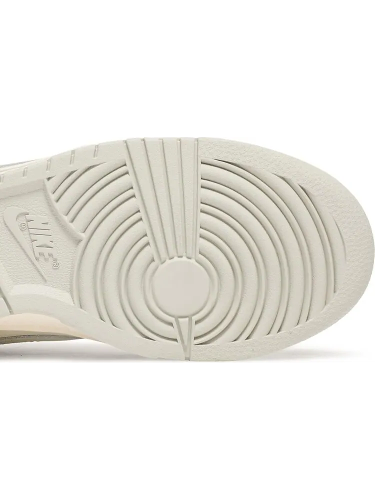 Кроссовки Nike Wmns Dunk Low 'Light Bone' — изображение 5 из 10, бежевый