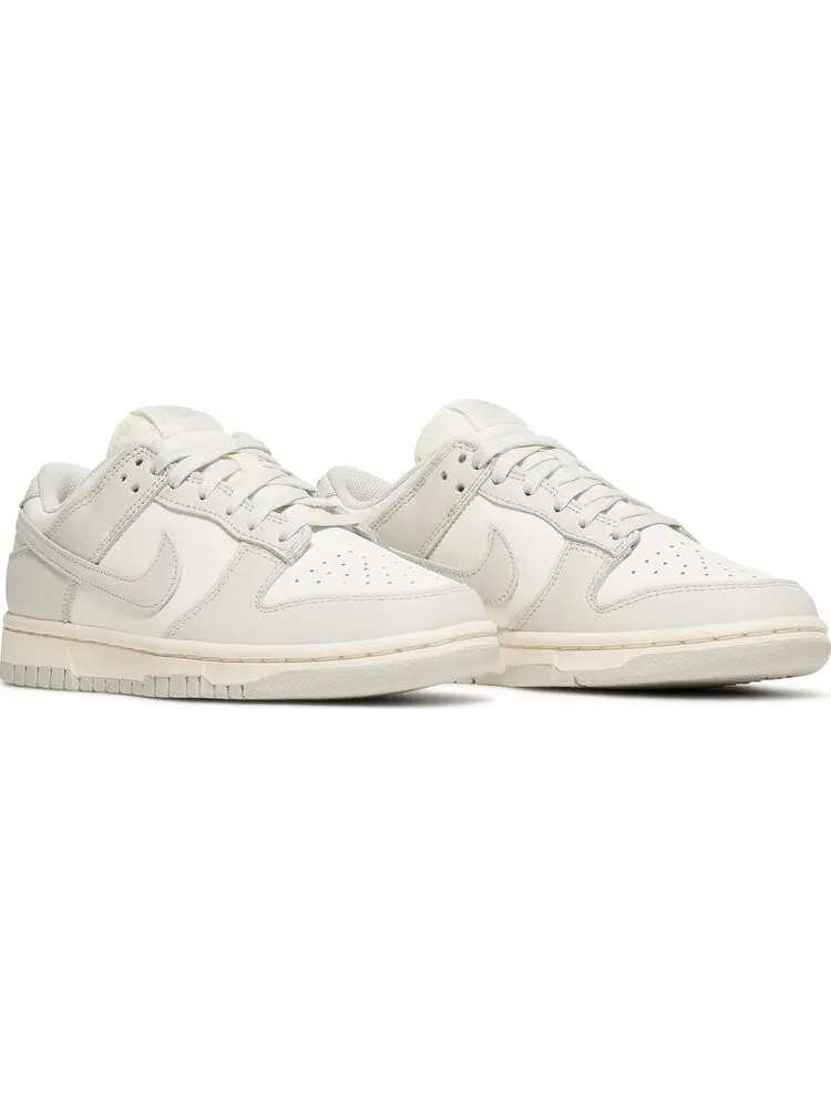 Кроссовки Nike Wmns Dunk Low 'Light Bone' — изображение 8 из 10, бежевый