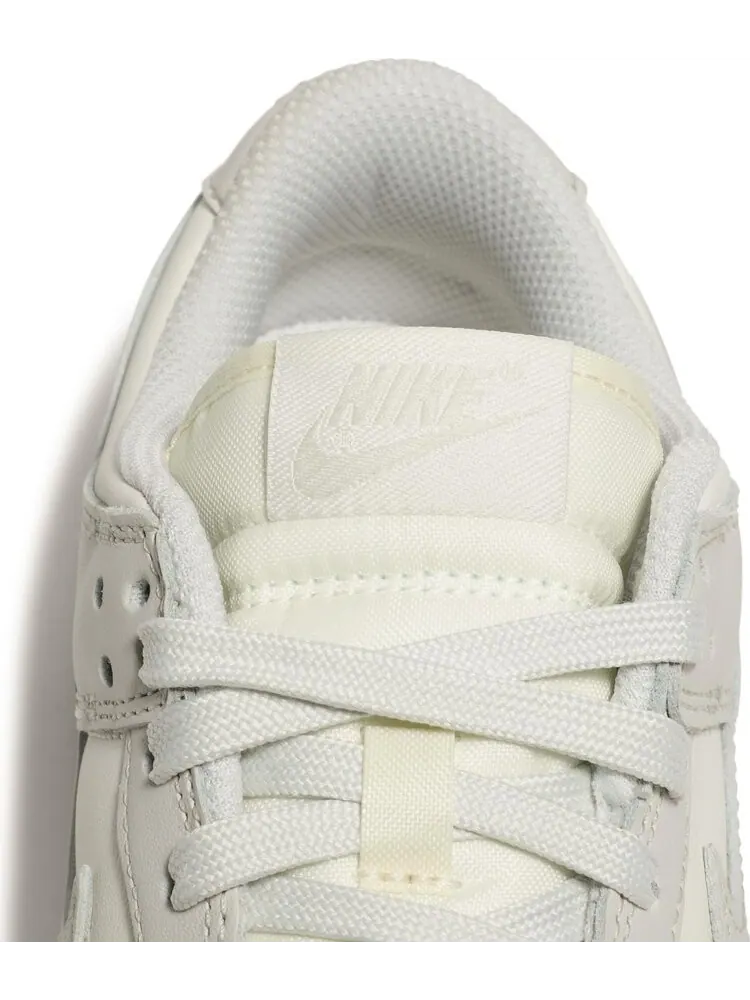 Кроссовки Nike Wmns Dunk Low 'Light Bone' — изображение 9 из 10, бежевый