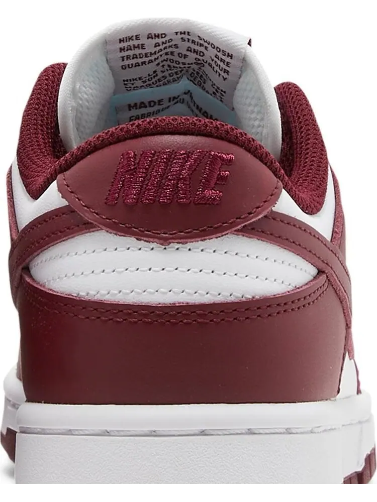Кроссовки Nike Wmns Dunk Low 'Dark Beetroot' — изображение 7 из 10, красный