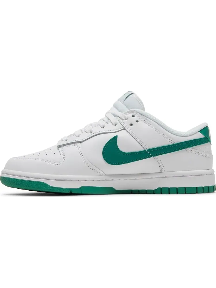 Кроссовки Nike Wmns Dunk Low 'Green Noise' — изображение 3 из 8, белый