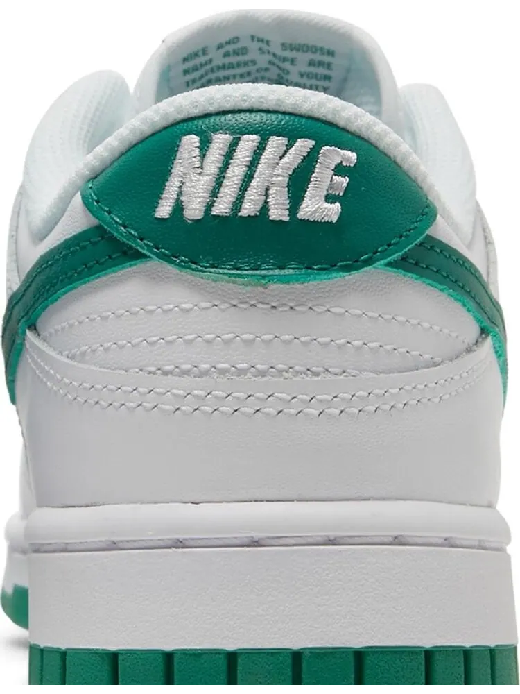 Кроссовки Nike Wmns Dunk Low 'Green Noise' — изображение 7 из 8, белый