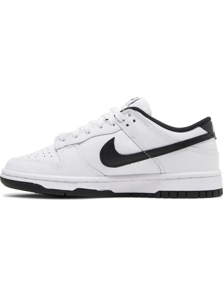 Кроссовки Nike Wmns Dunk Low 'White Black' — изображение 3 из 8, белый