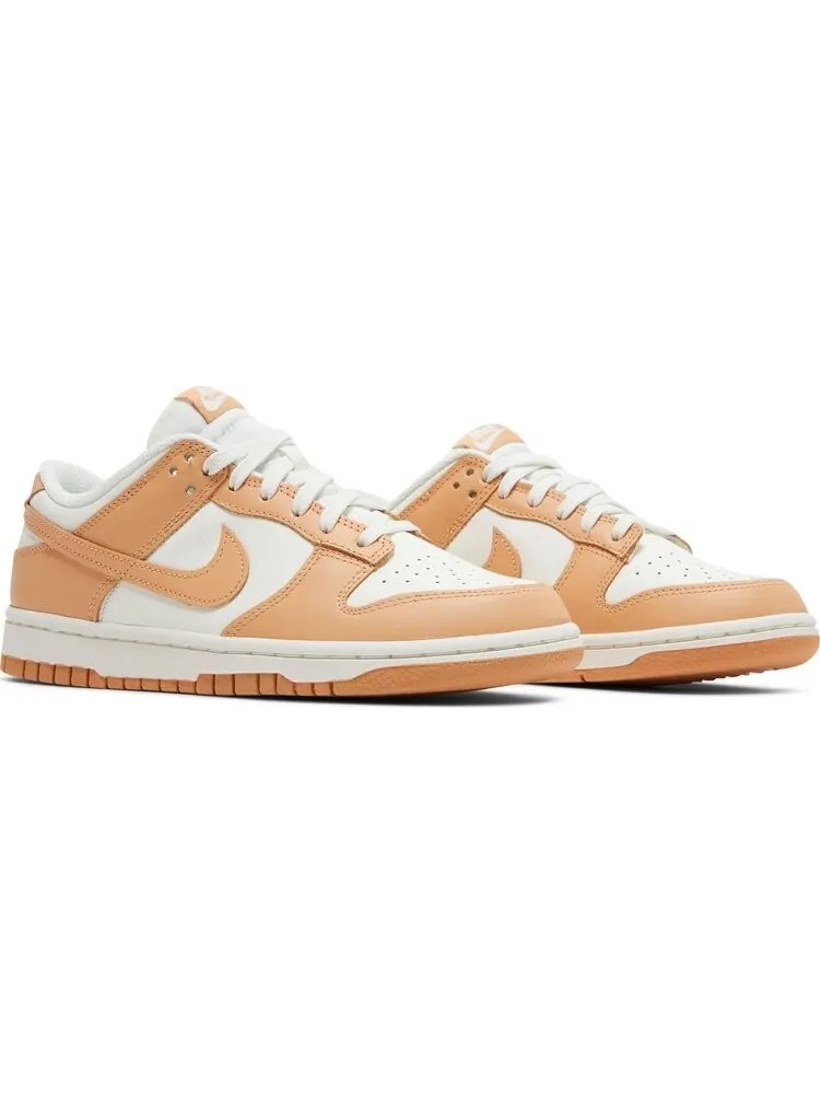 Кроссовки Nike Wmns Dunk Low 'Harvest Moon' — изображение 8 из 8, загар