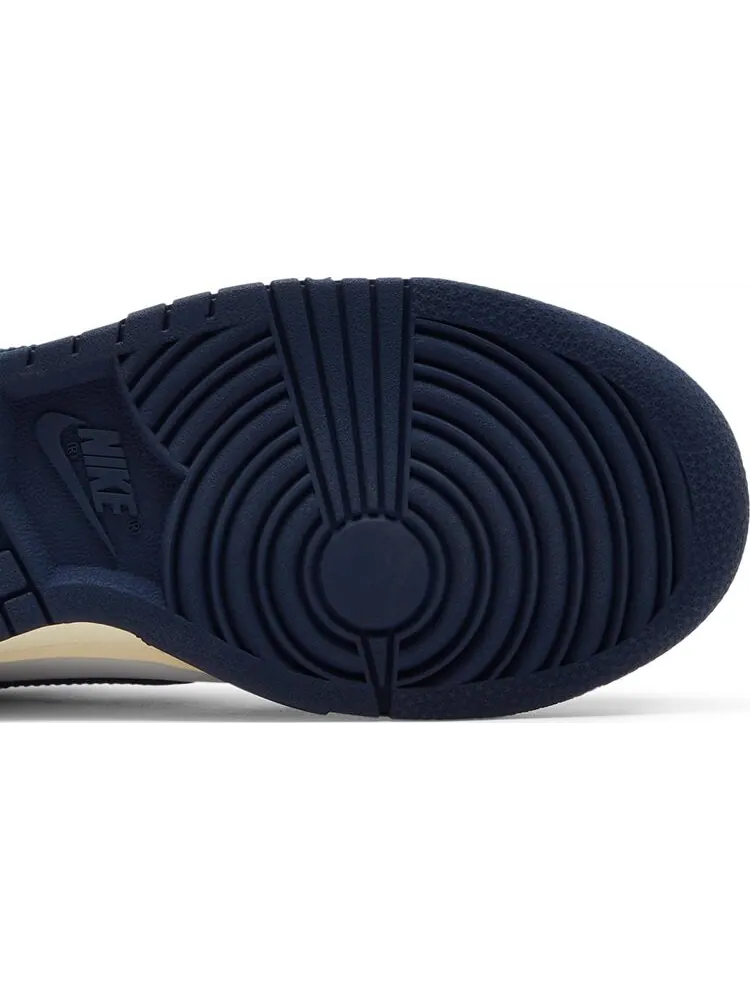Кроссовки Nike Wmns Dunk Low 'Vintage Navy' — изображение 5 из 10, синий