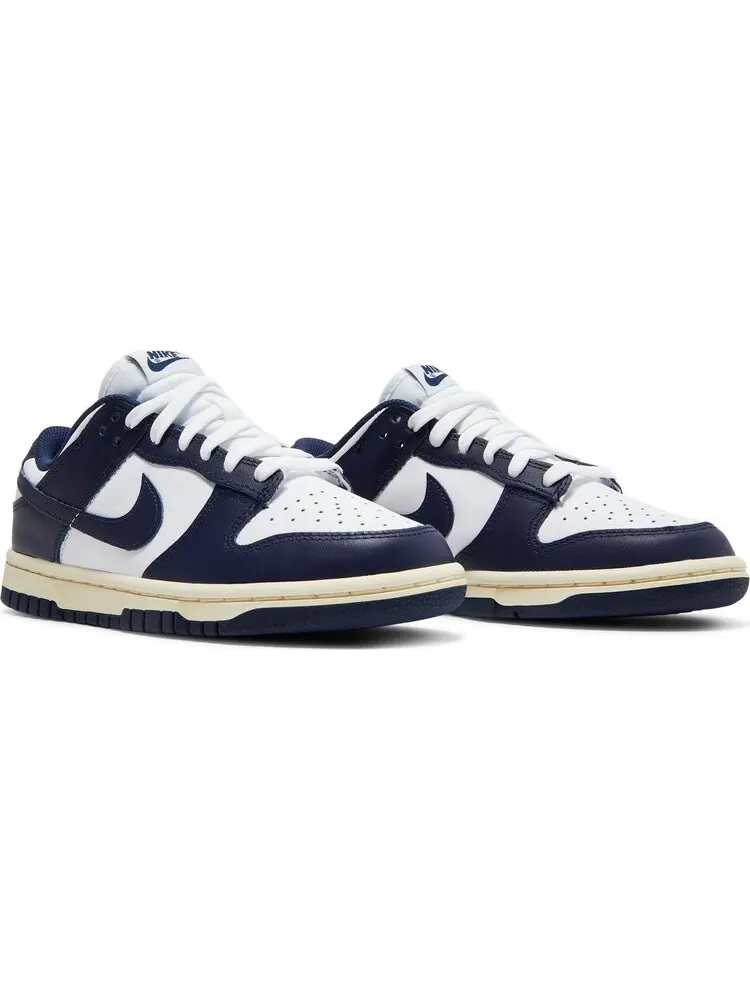 Кроссовки Nike Wmns Dunk Low 'Vintage Navy' — изображение 8 из 10, синий