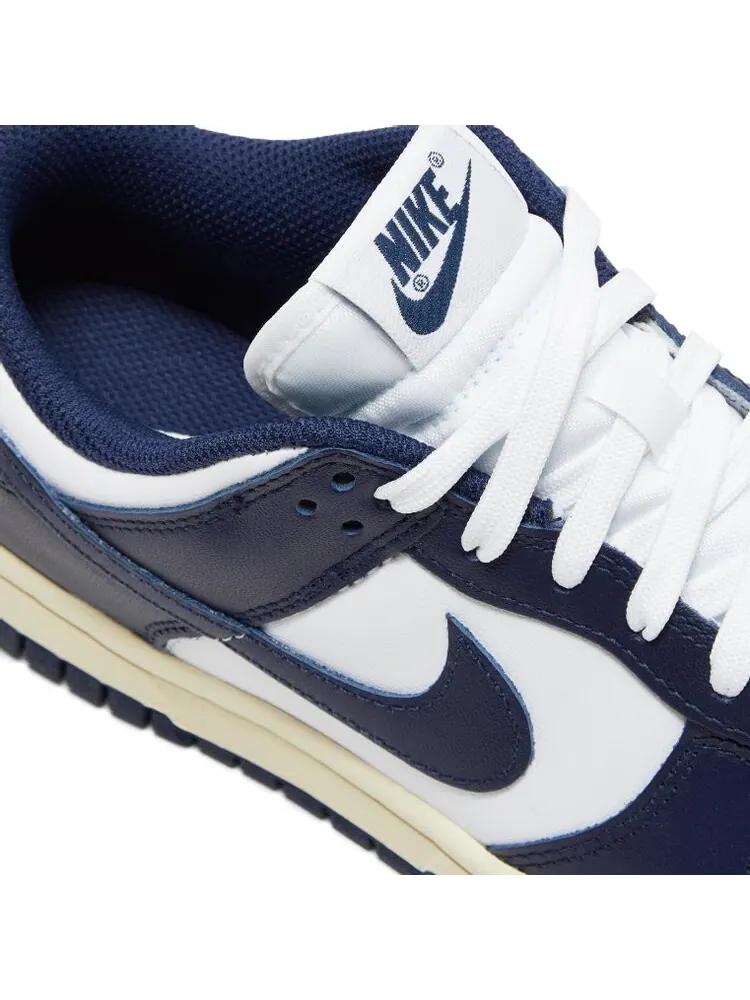 Кроссовки Nike Wmns Dunk Low 'Vintage Navy' — изображение 9 из 10, синий