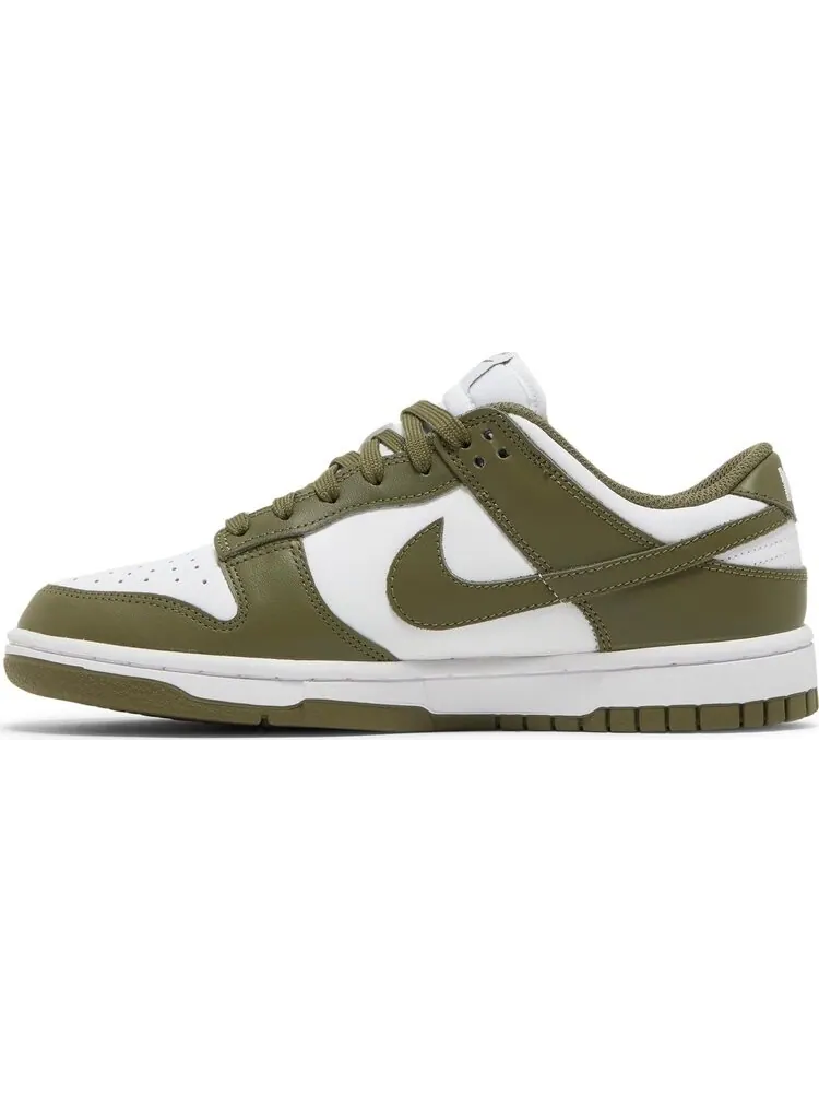 Кроссовки Nike Wmns Dunk Low 'Medium Olive' — изображение 3 из 8, зеленый