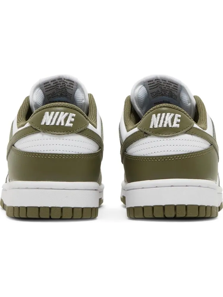 Кроссовки Nike Wmns Dunk Low 'Medium Olive' — изображение 6 из 8, зеленый