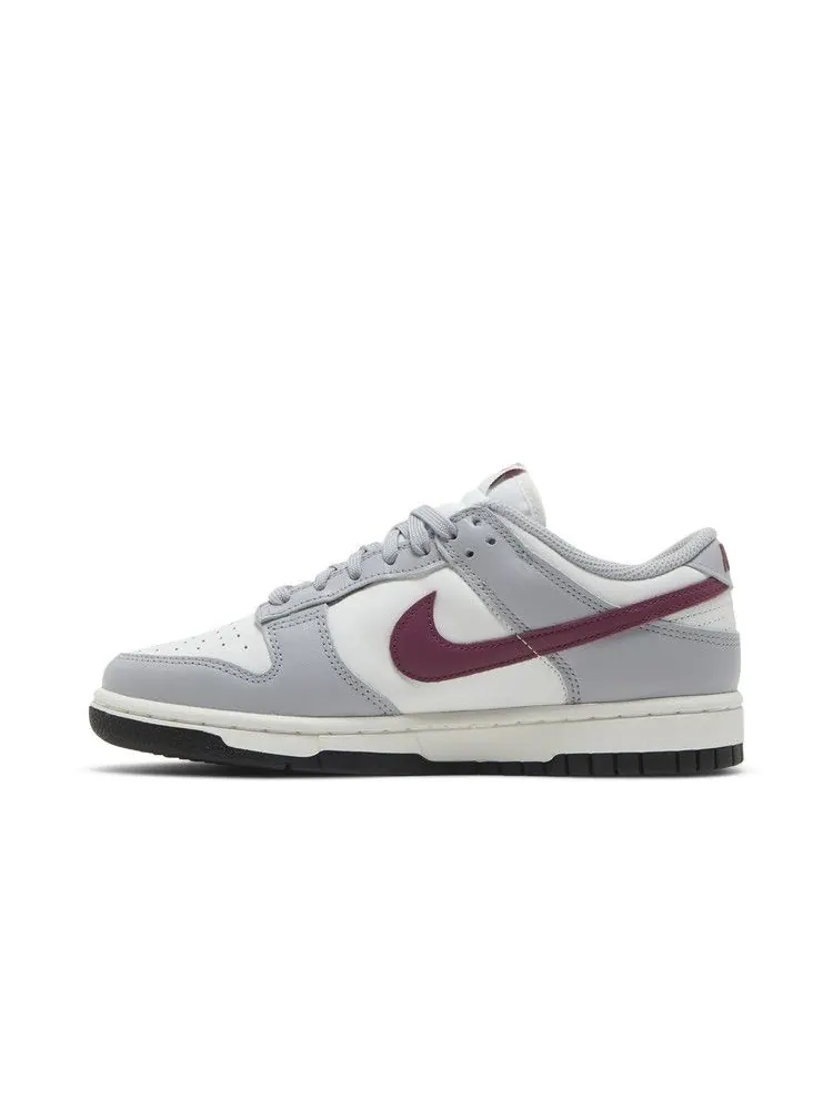 Кроссовки Nike Wmns Dunk Low — изображение 3 из 8, бледный слоновая кость