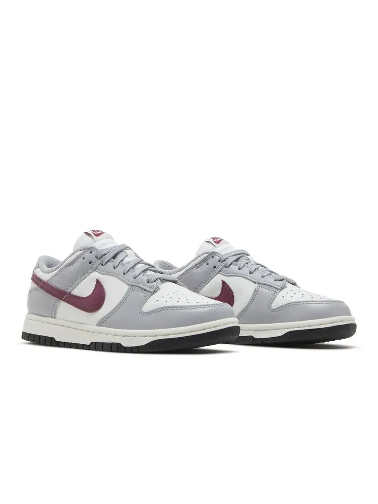 Кроссовки Nike Wmns Dunk Low — изображение 8 из 8, бледный слоновая кость