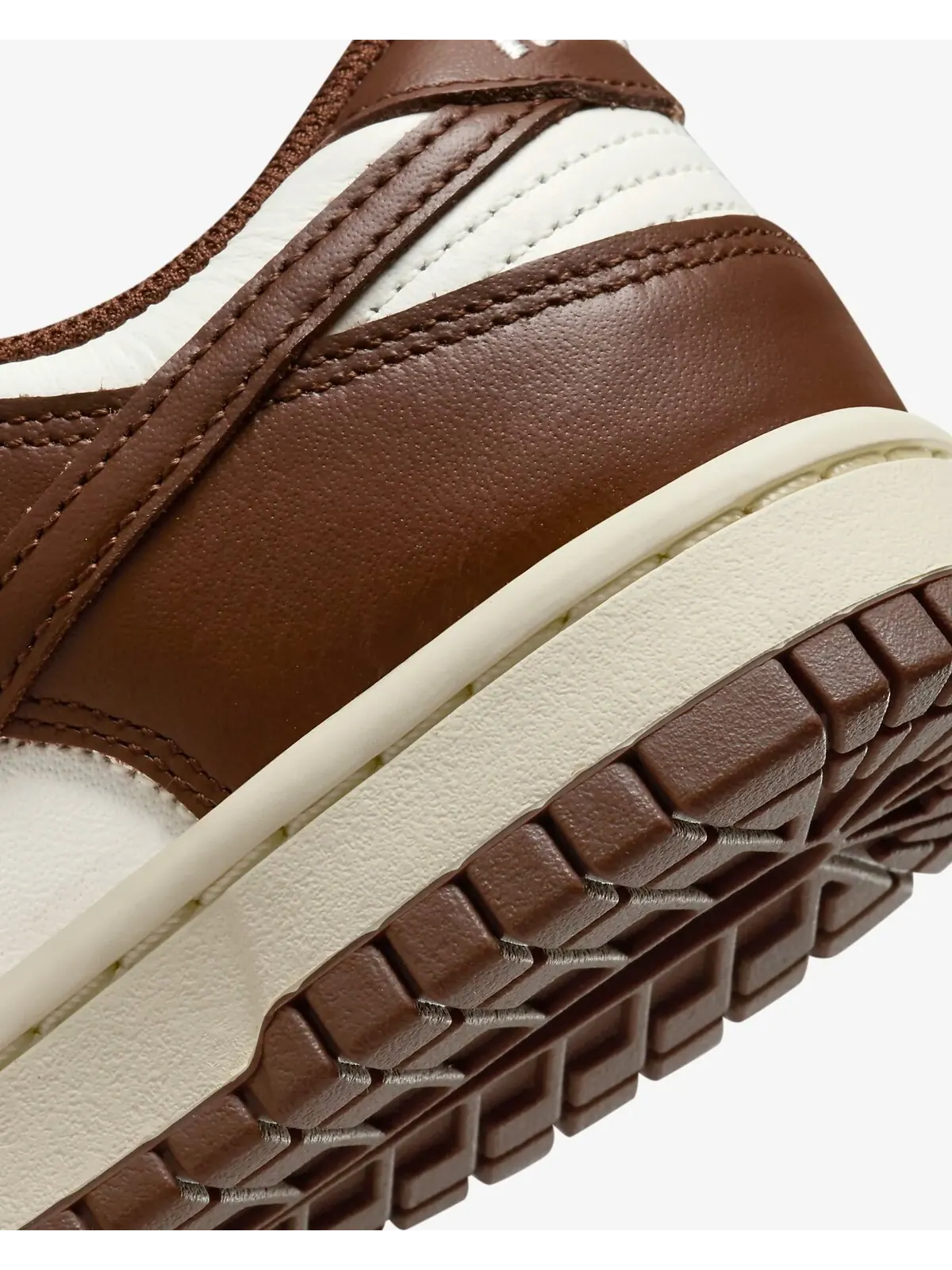 Кроссовки Nike Dunk Low Cacao Wow, кожаные — изображение 8 из 9, коричневый