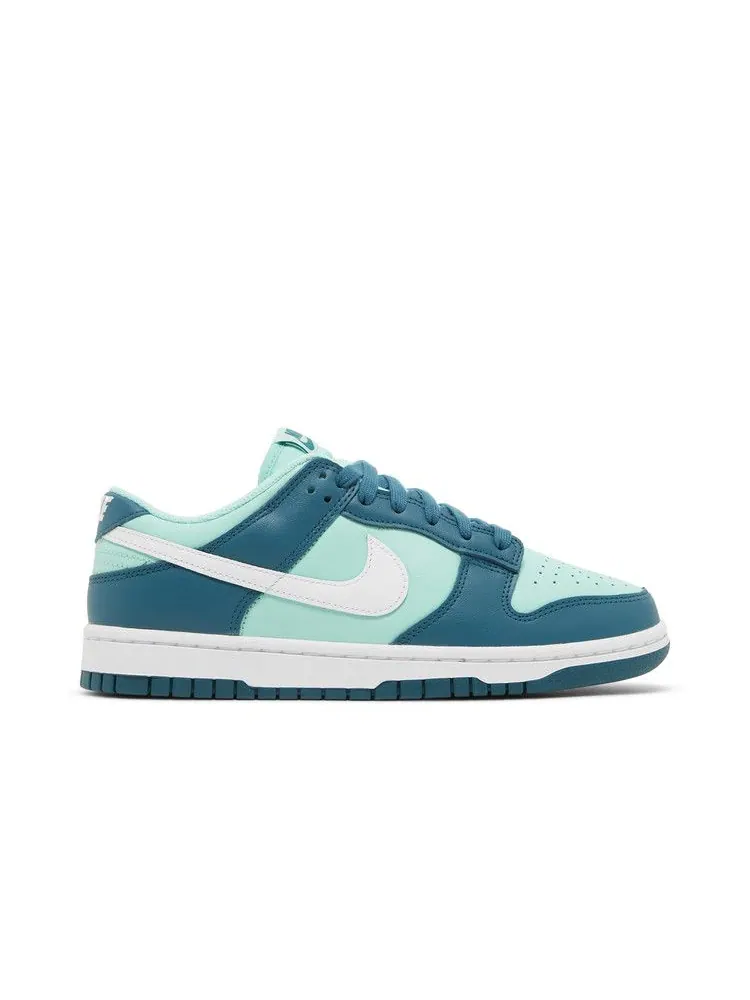 Кроссовки Nike Wmns Dunk Low 'Geode Teal' — изображение 2 из 9, белый