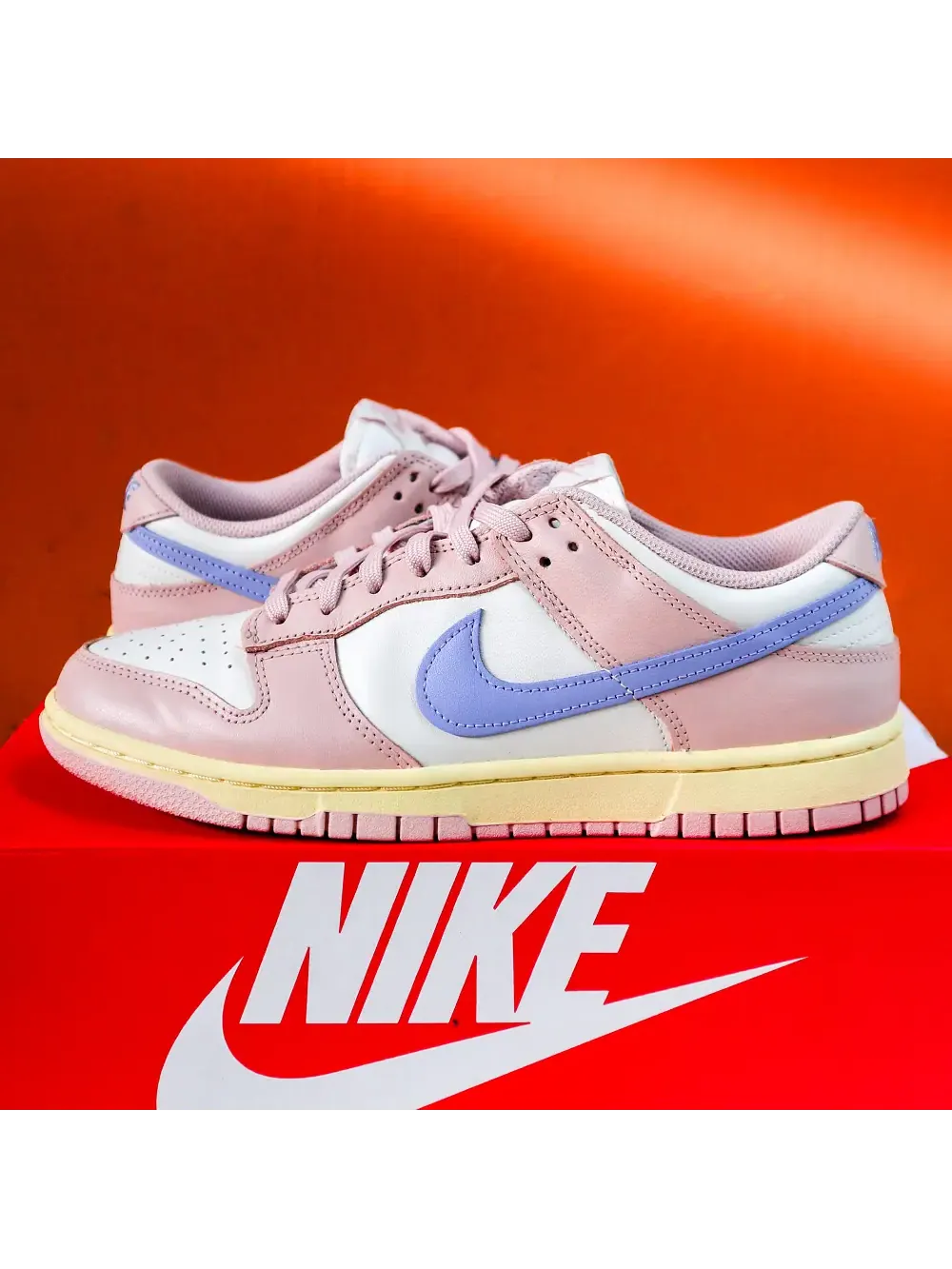 Кроссовки Nike Wmns Dunk Low 'Pink Oxford' — изображение 7 из 8, розовый