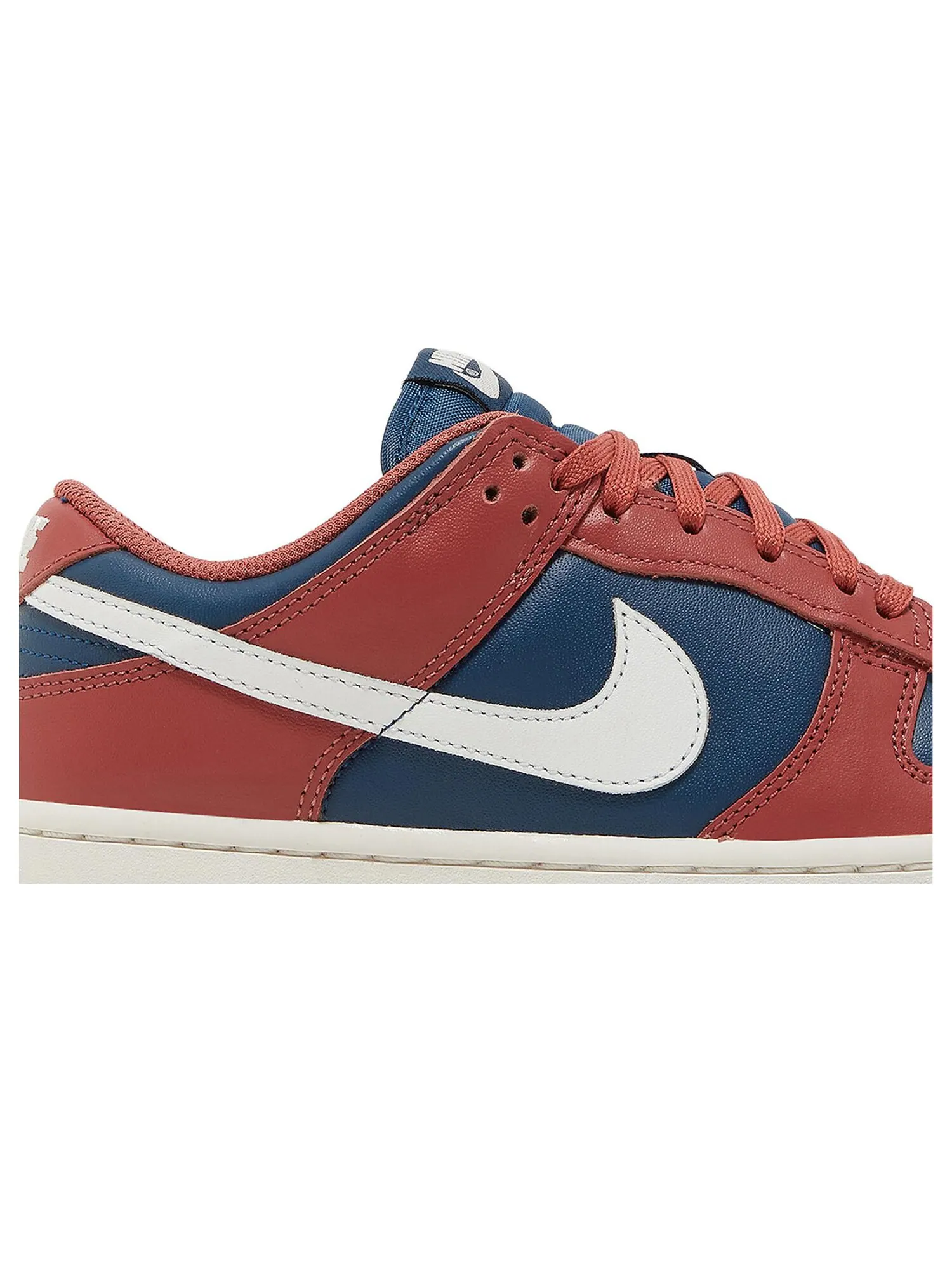 Кроссовки Nike Wmns Dunk Low 'Canyon Rust Blue' — изображение 2 из 8, красный