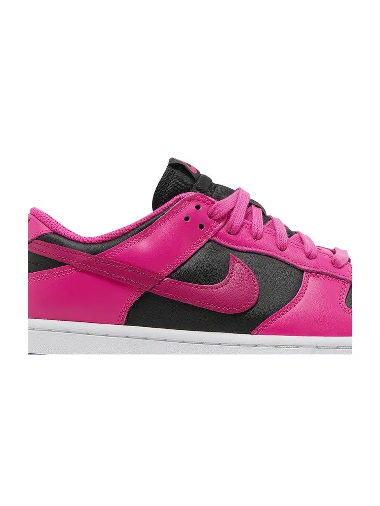 Кроссовки Nike Wmns Dunk Low 'Fierce Pink Black' — изображение 3 из 9, розовый//черный