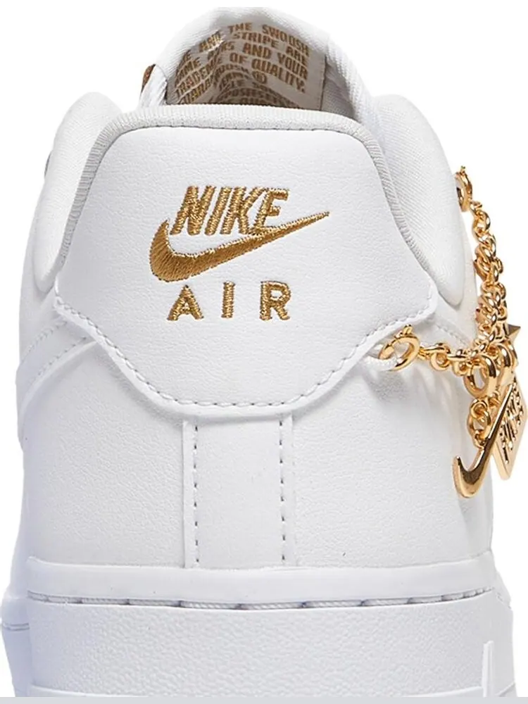Кроссовки Nike Air Force 1 '07 Lx Leather With Charms — изображение 6 из 7, белый