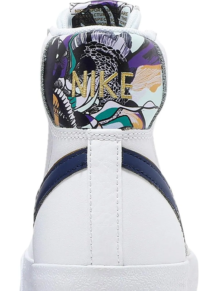 Кроссовки Nike Blazer Mid '77 SE GS 'Double Swoosh - White Gold Blue Void' — изображение 7 из 8, белый
