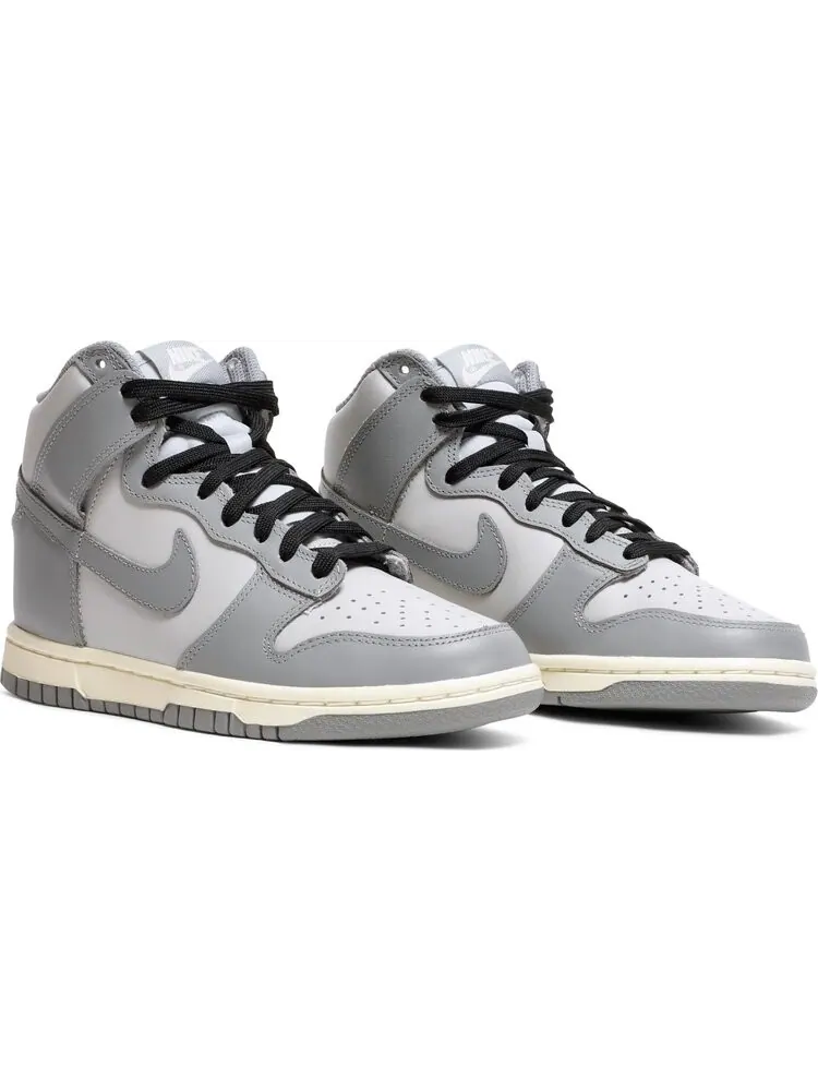Кроссовки Nike Wmns Dunk High 'Aged Grey' — изображение 8 из 10, серый