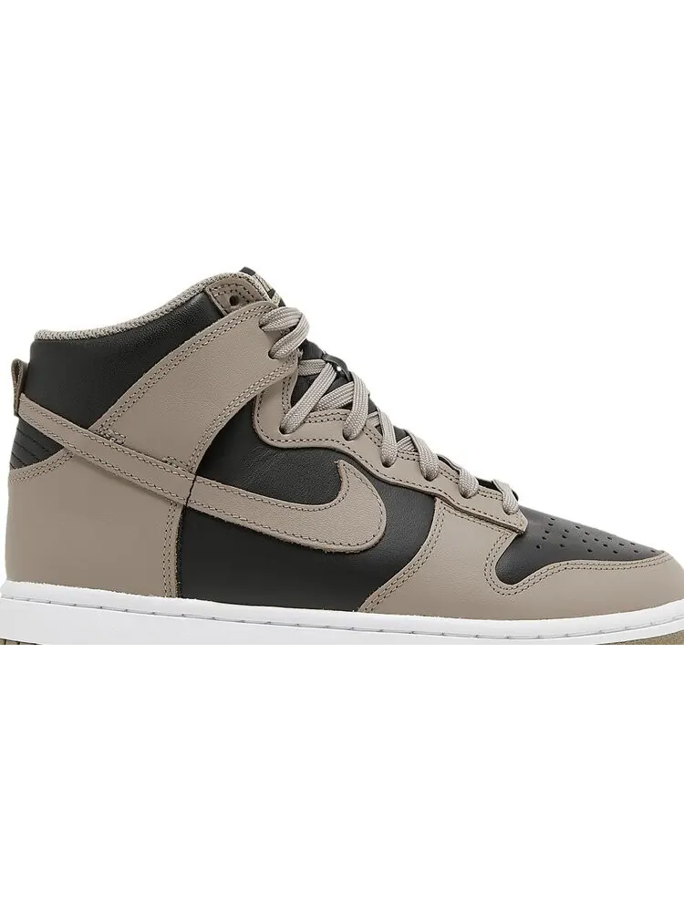 Кроссовки Nike Wmns Dunk High 'Moon Fossil' — изображение 2 из 8, коричневый