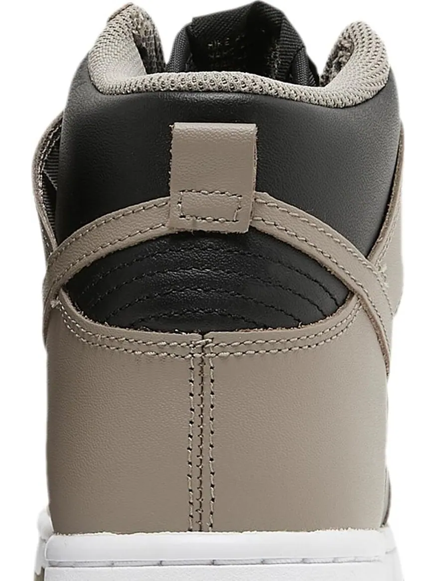 Кроссовки Nike Wmns Dunk High 'Moon Fossil' — изображение 7 из 8, коричневый