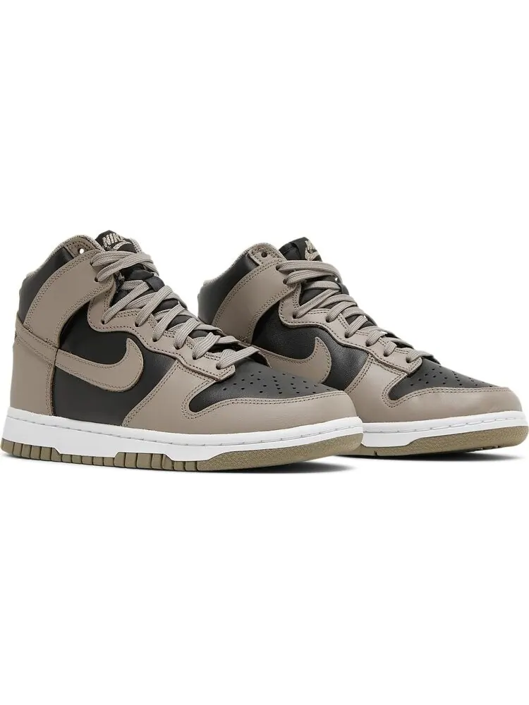 Кроссовки Nike Wmns Dunk High 'Moon Fossil' — изображение 8 из 8, коричневый