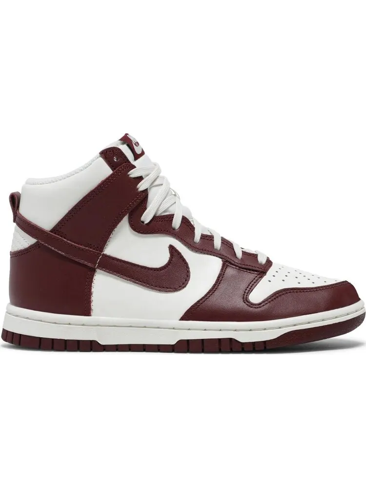 Кроссовки Nike Wmns Dunk High 'Team Red' — изображение 1 из 8, красный