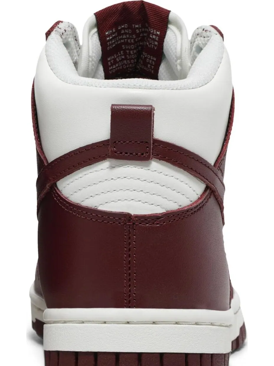 Кроссовки Nike Wmns Dunk High 'Team Red' — изображение 7 из 8, красный