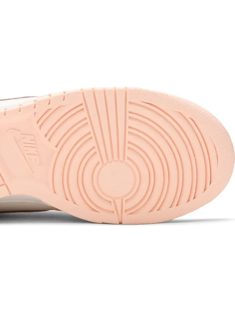 Кроссовки Nike Wmns Dunk High 'Crimson Tint' — изображение 5 из 8, розовый