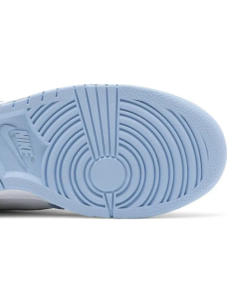 Кроссовки Nike Wmns Dunk High 'Aluminum' — изображение 5 из 10, белый