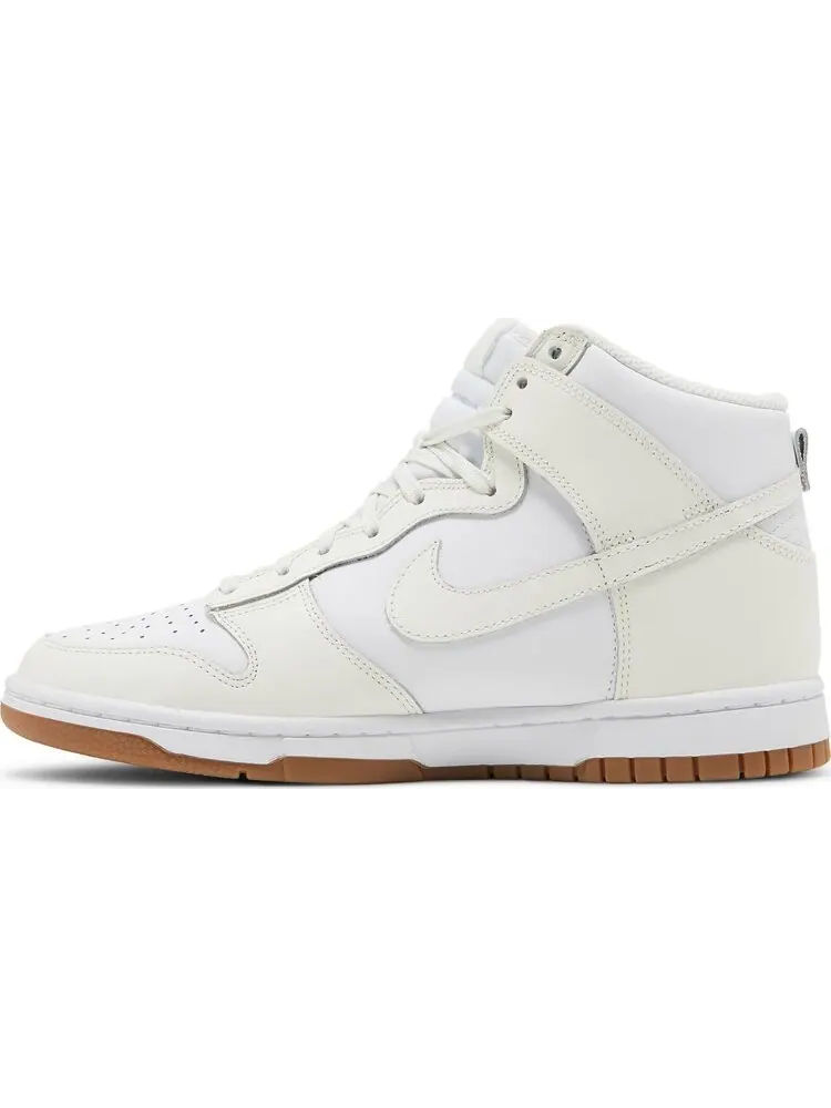 Кроссовки Nike Wmns Dunk High 'Sail Gum' — изображение 3 из 8, белый