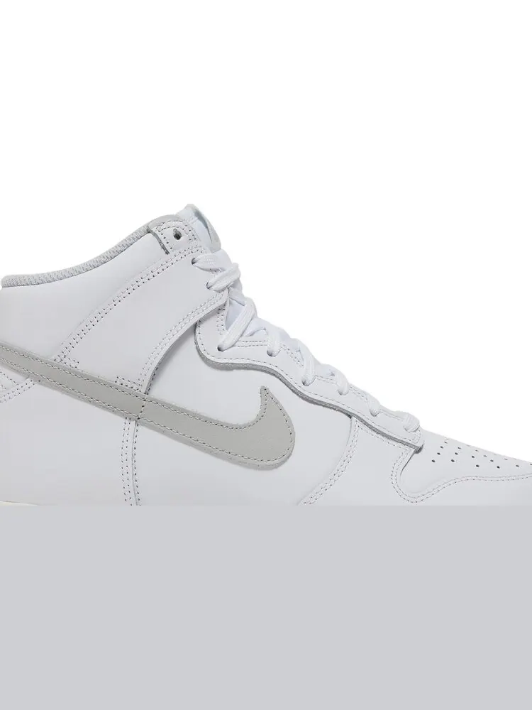 Кроссовки Nike Wmns Dunk High 'Grey Fog' — изображение 2 из 8, белый