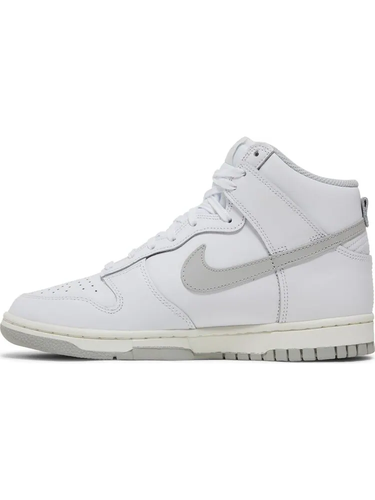 Кроссовки Nike Wmns Dunk High 'Grey Fog' — изображение 3 из 8, белый