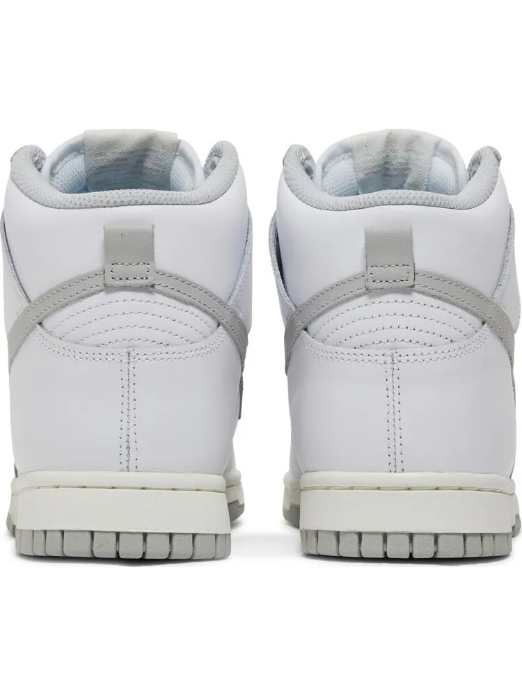 Кроссовки Nike Wmns Dunk High 'Grey Fog' — изображение 6 из 8, белый