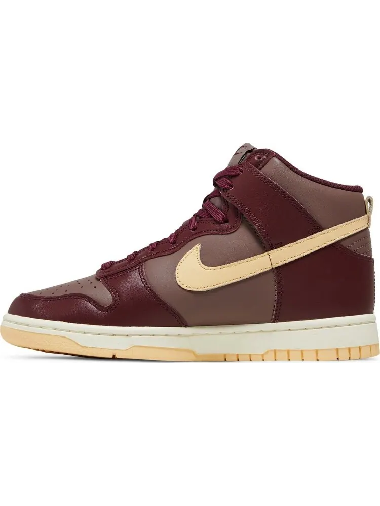 Кроссовки Wmns Dunk High 'Plum Eclipse' — изображение 3 из 4, красный