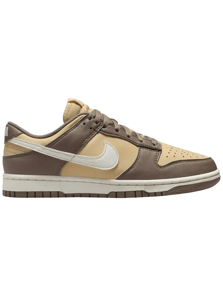 Кроссовки Nike Wmns Dunk Low Next Nature 'Mink Brown Sesame' — изображение 1 из 1, коричневый