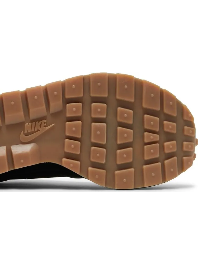 Кроссовки Nike Sacai x VaporWaffle 'Black Gum' черный — изображение 5 из 9