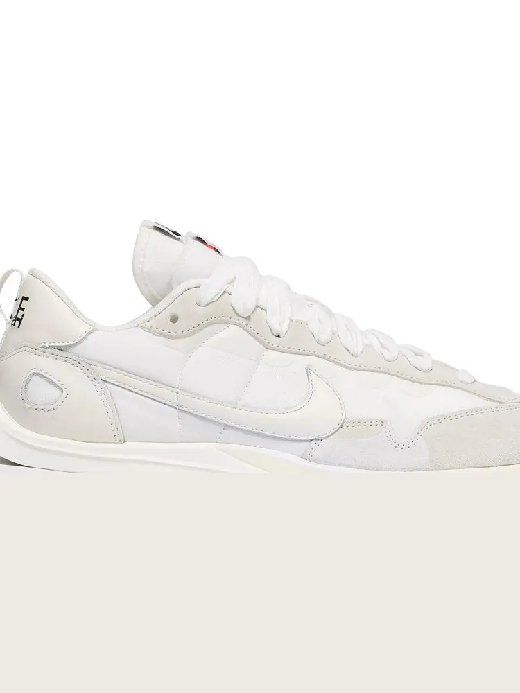 Кроссовки Nike sacai x VaporWaffle 'Sail Gum' — изображение 2 из 10, белый