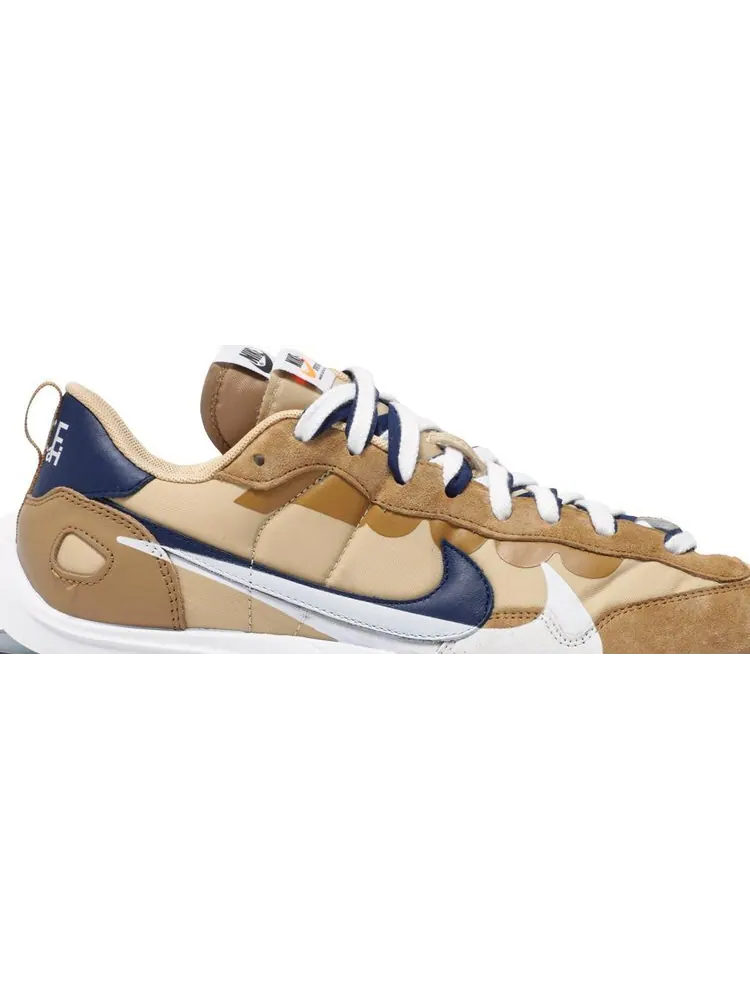 Кроссовки Nike sacai x VaporWaffle 'Sesame Blue Void' — изображение 2 из 10, бежевый