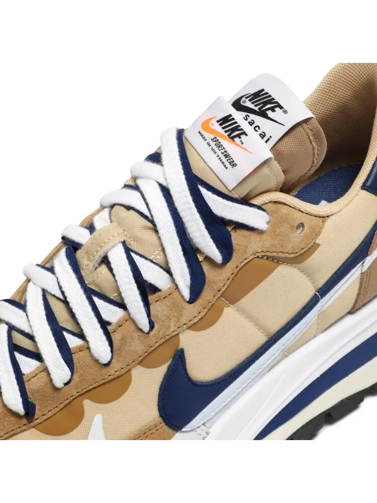 Кроссовки Nike sacai x VaporWaffle 'Sesame Blue Void' — изображение 9 из 10, бежевый