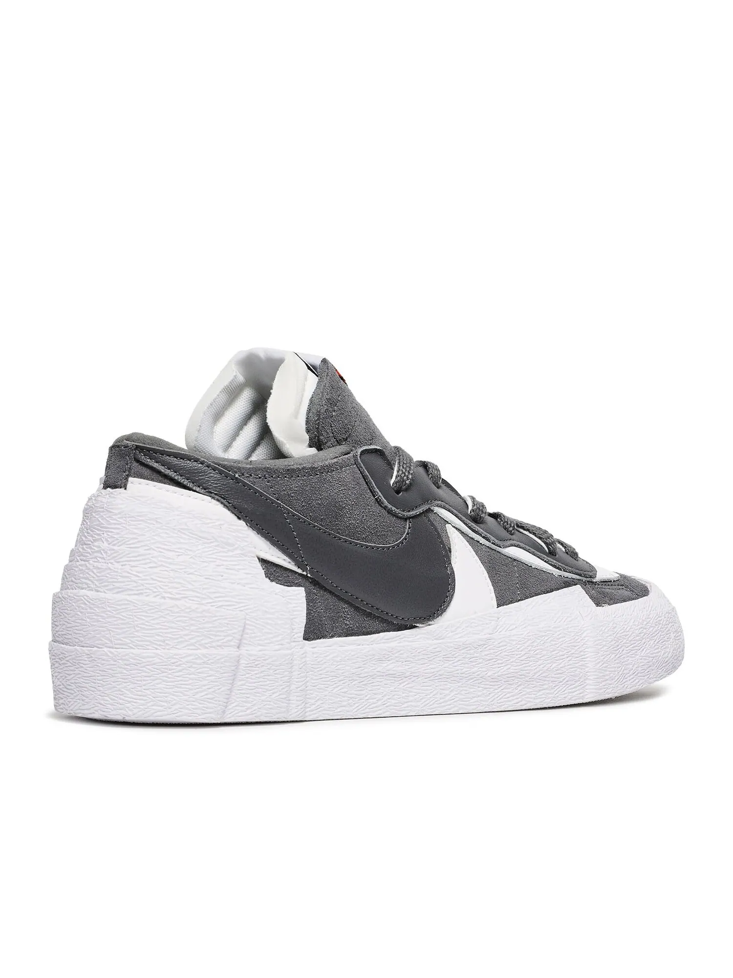Кроссовки Nike x Sacai Blazer Low 'Iron Grey' — изображение 3 из 5, серый