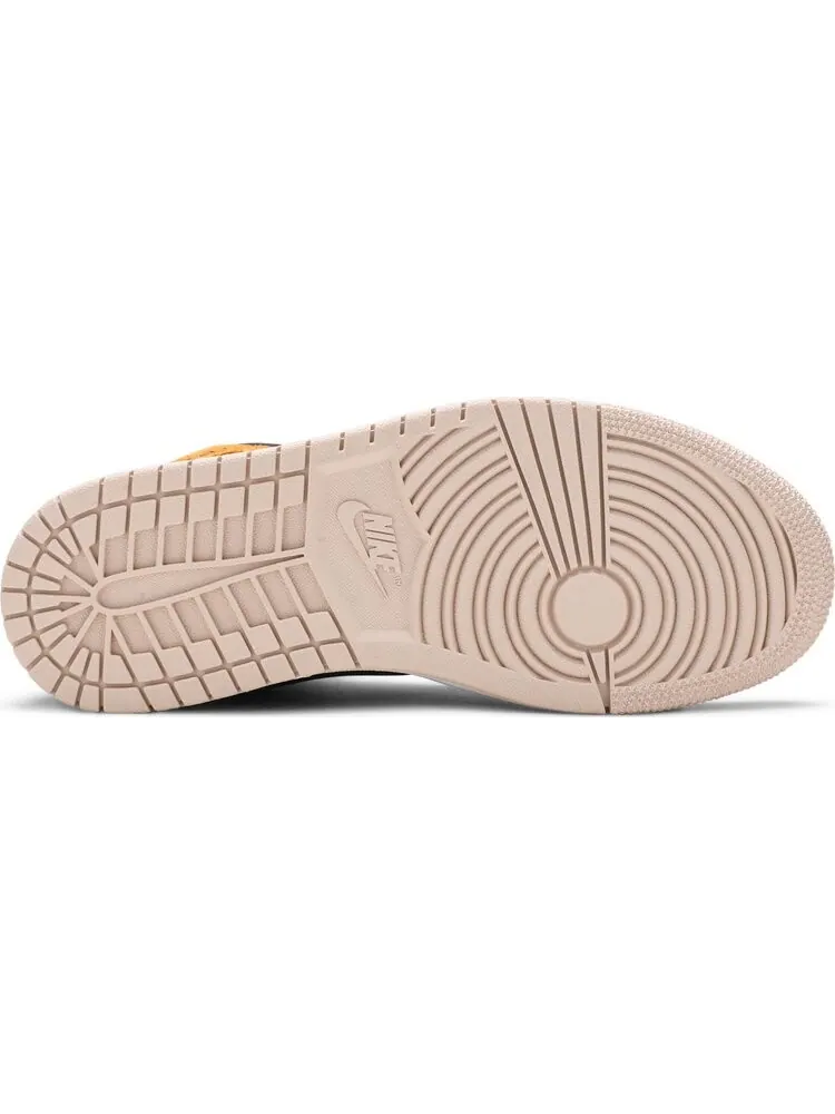 Кроссовки Wmns Air Jordan 1 Mid SE Particle Beige — изображение 4 из 8, коричневый