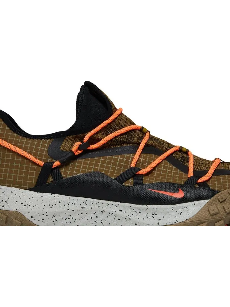 Кроссовки Nike ACG Mountain Fly Low GTX SE 'Hazel Rush' — изображение 2 из 8, коричневый