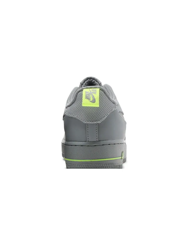 Кроссовки Nike Air Force 1 '07 LV8 GS 'Particle Grey Volt' — изображение 8 из 9, серый/серый