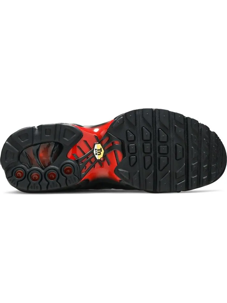 Кроссовки Nike Air Max Plus GS 'Black Crimson' — изображение 4 из 8, черный