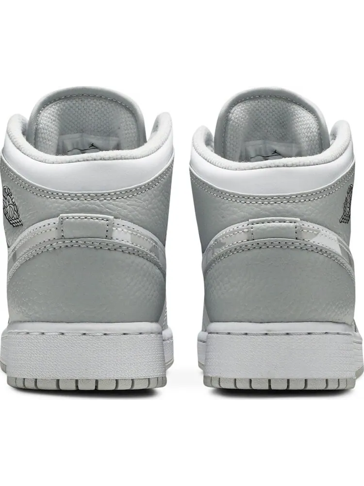Кроссовки Air Jordan 1 Mid SE GS Swoosh Logo - Grey Camo — изображение 6 из 8, белый