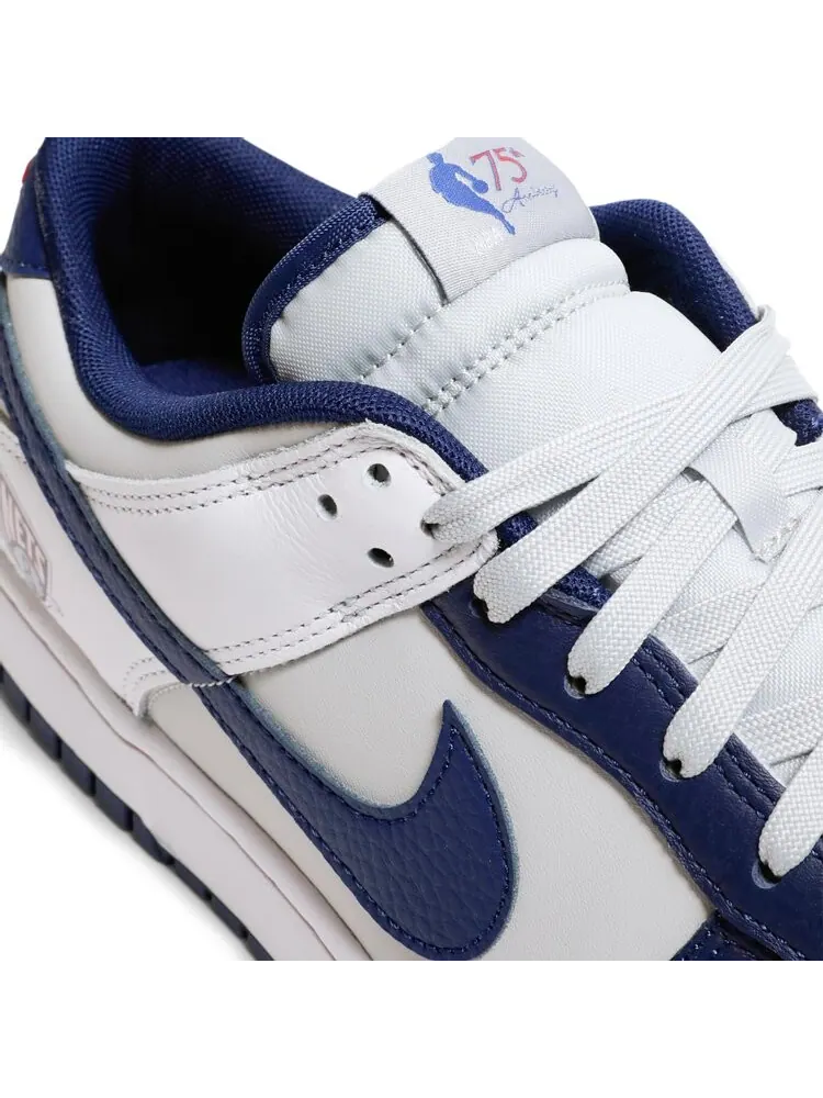Кроссовки Nike NBA x Dunk Low EMB '75th Anniversary - Nets' — изображение 9 из 10, белый