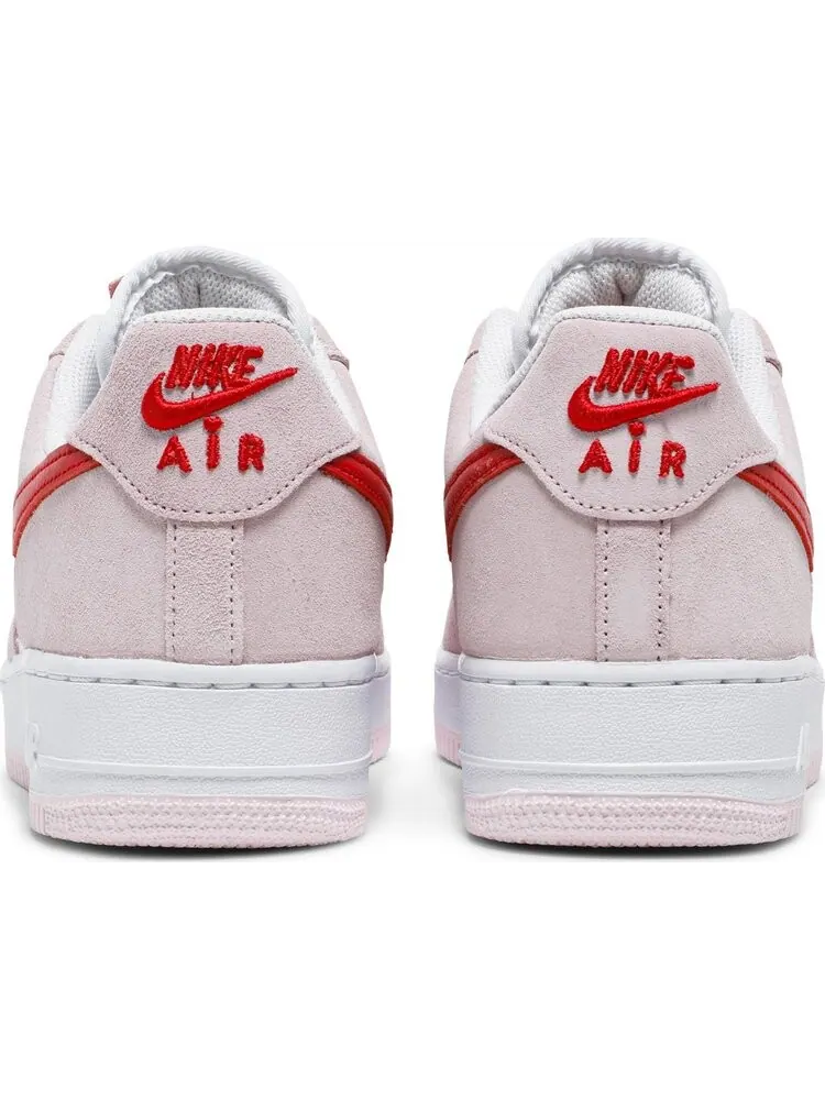 Кроссовки Nike Air Force 1 Low '07 QS 'Valentine’s Day Love Letter' — изображение 6 из 8, розовый