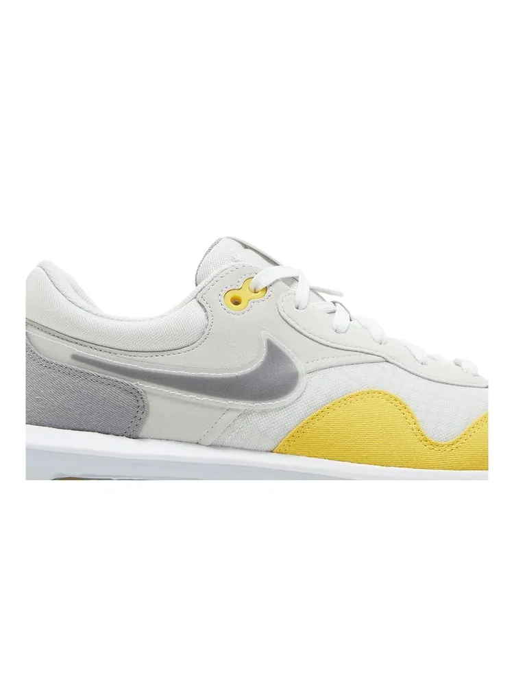 Кроссовки Air Max Motif 'Photon Dust Yellow' — изображение 2 из 8, желтый